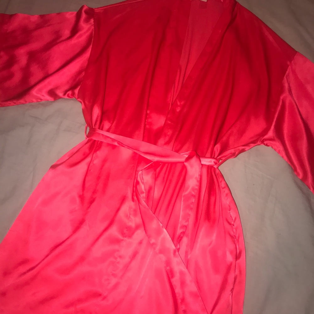 Short kimono Victoria Secret robe